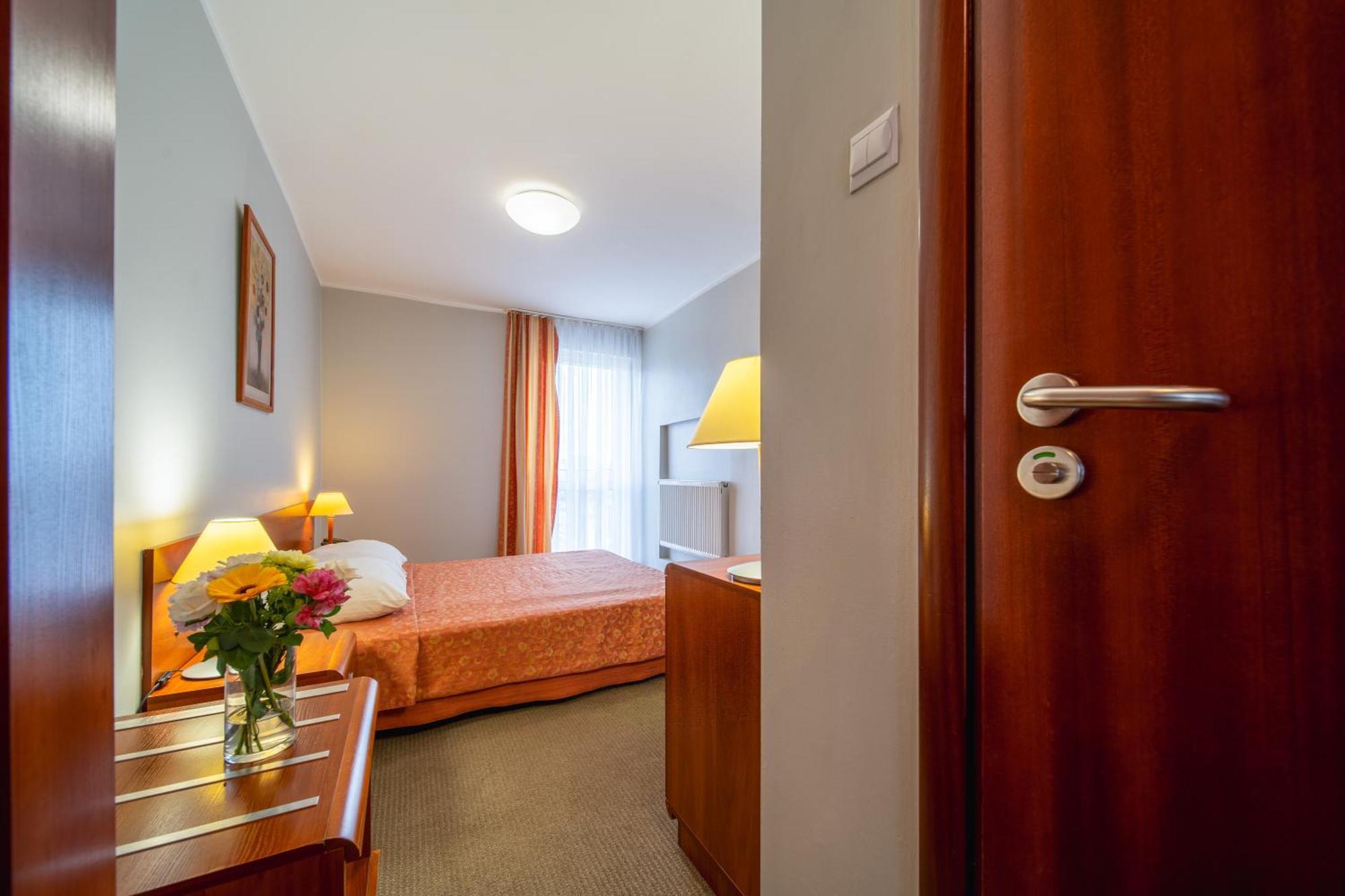 Hotel Gromada Ломжа Екстер'єр фото