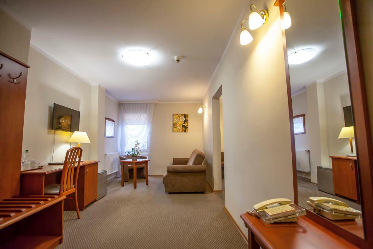 Hotel Gromada Ломжа Екстер'єр фото