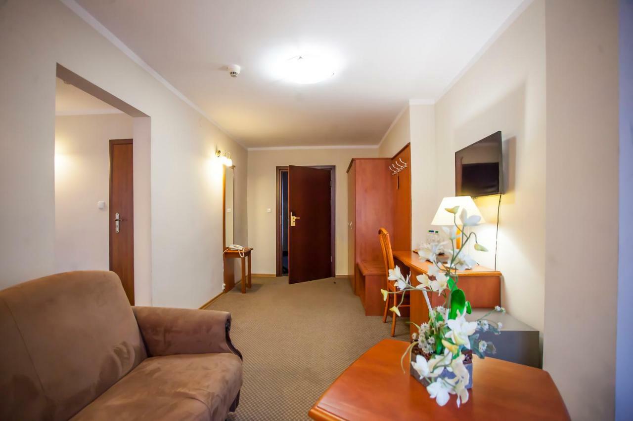 Hotel Gromada Ломжа Екстер'єр фото